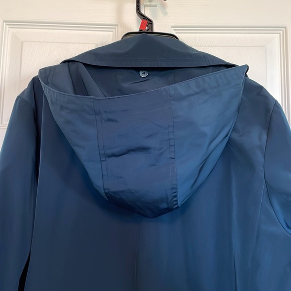 Women’s London Fog XL blue steel rain coat. - Picture 10 of 15